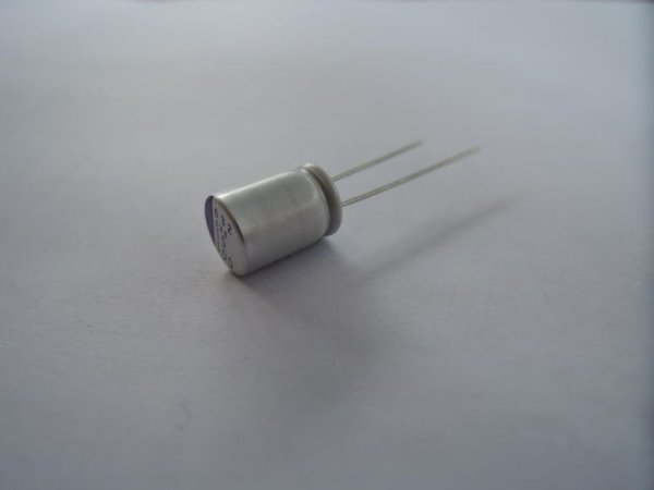 画像2: アルミ個体電解コンデンサ (2)